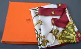 Seidenschal  Hermès foulard en soie