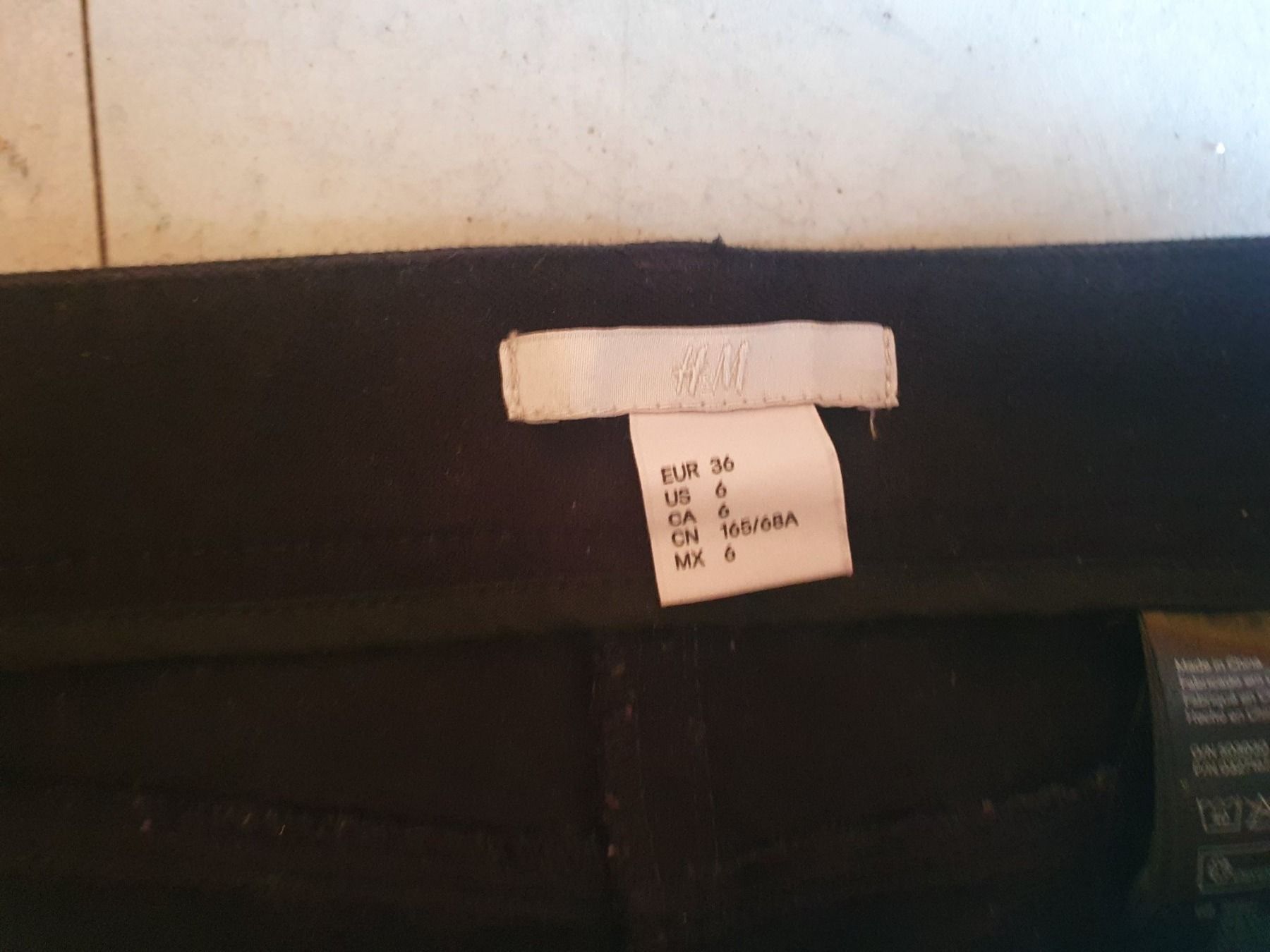 Jeans: Jeans – Usato da Moosseedorf venduto da Sonnenschein.. 3