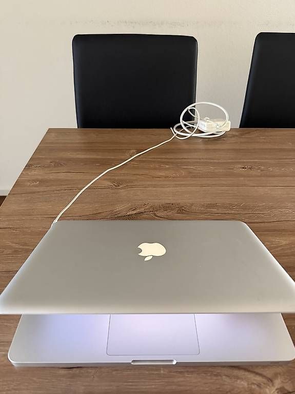 Apple Portables: MacBook Pro – D'occasion à Siebnen par VenditaIre 1
