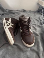 Asics High Top Sneakers, Grösse 42, Braun - Top Zustand!