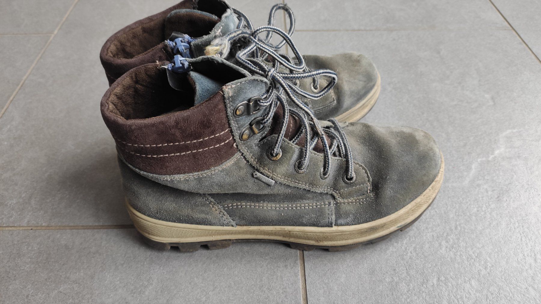 Superfit Scarpe per ragazzi: Lederschuhe von superfit Gr 36 – Usato da Riehen venduto da India13