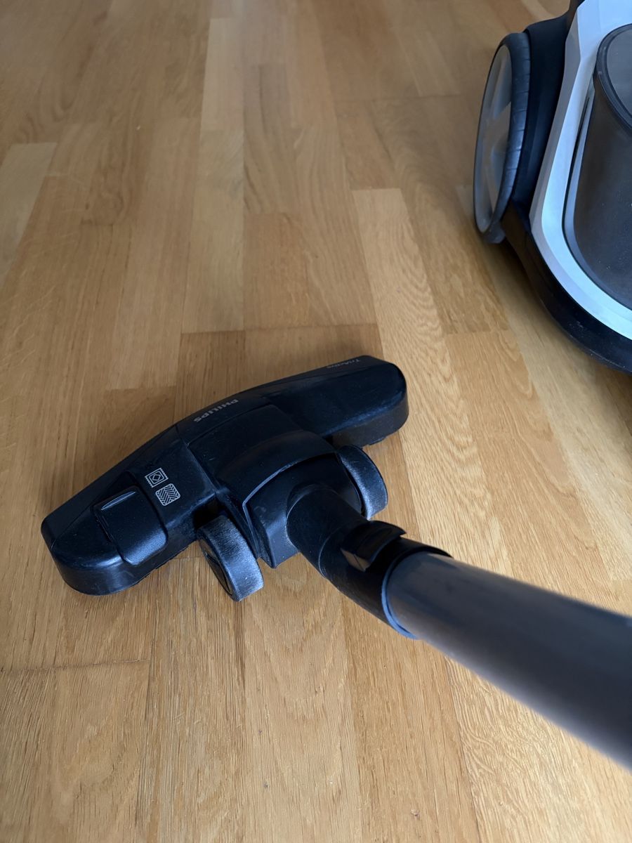 Philips Aspirapolveri & Accessori: Philips PowerPro Compact Vacuum Cleaner – Usato da Regensdorf venduto da WetTowel42 4
