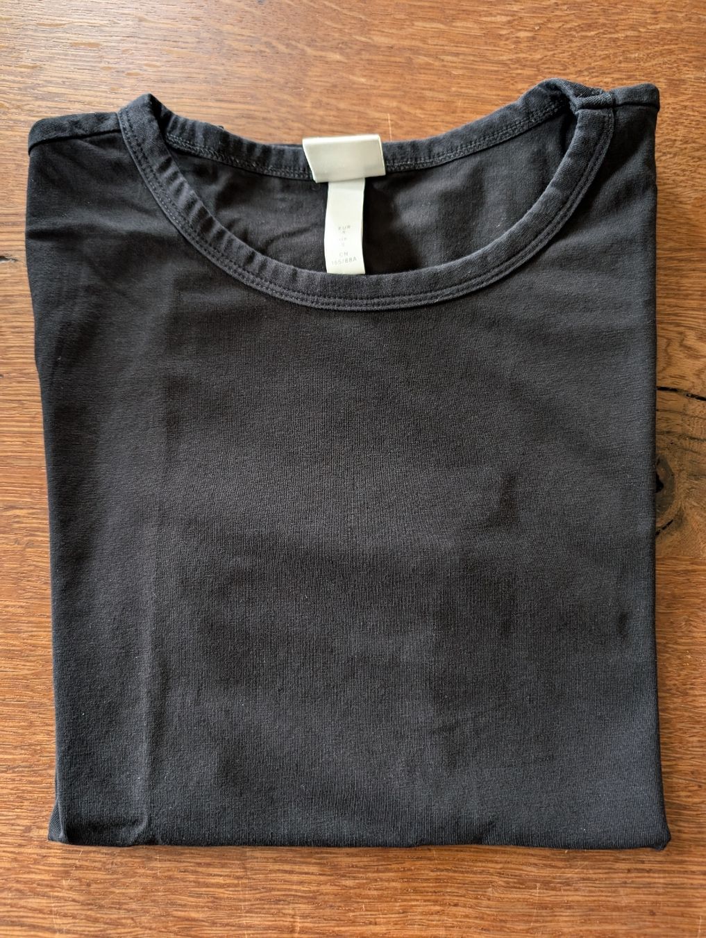 T-shirt: Schwarzes H&M T-Shirt Grösse S, Basic Sommer Top Damen – Usato da Bern venduto da Zorro333 2