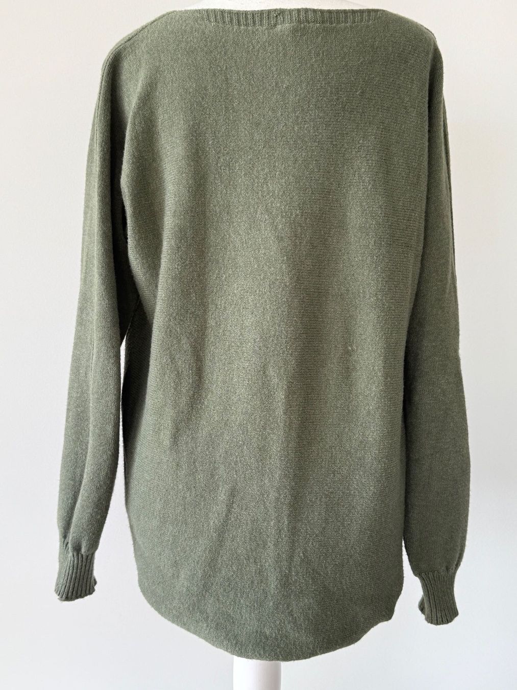 Maglioni & Felpe: Damen Pullover Olivgrün locker geschnitten Gr.S – Usato da Weiningen ZH venduto da san_7hsm 1
