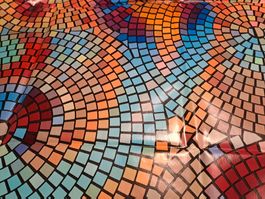 1 Meter Wachstuchstoff mit Mosaikmuster