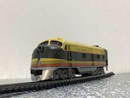 E6A LOCOMOTIVE  3015 LIFE LIKE SPUR N