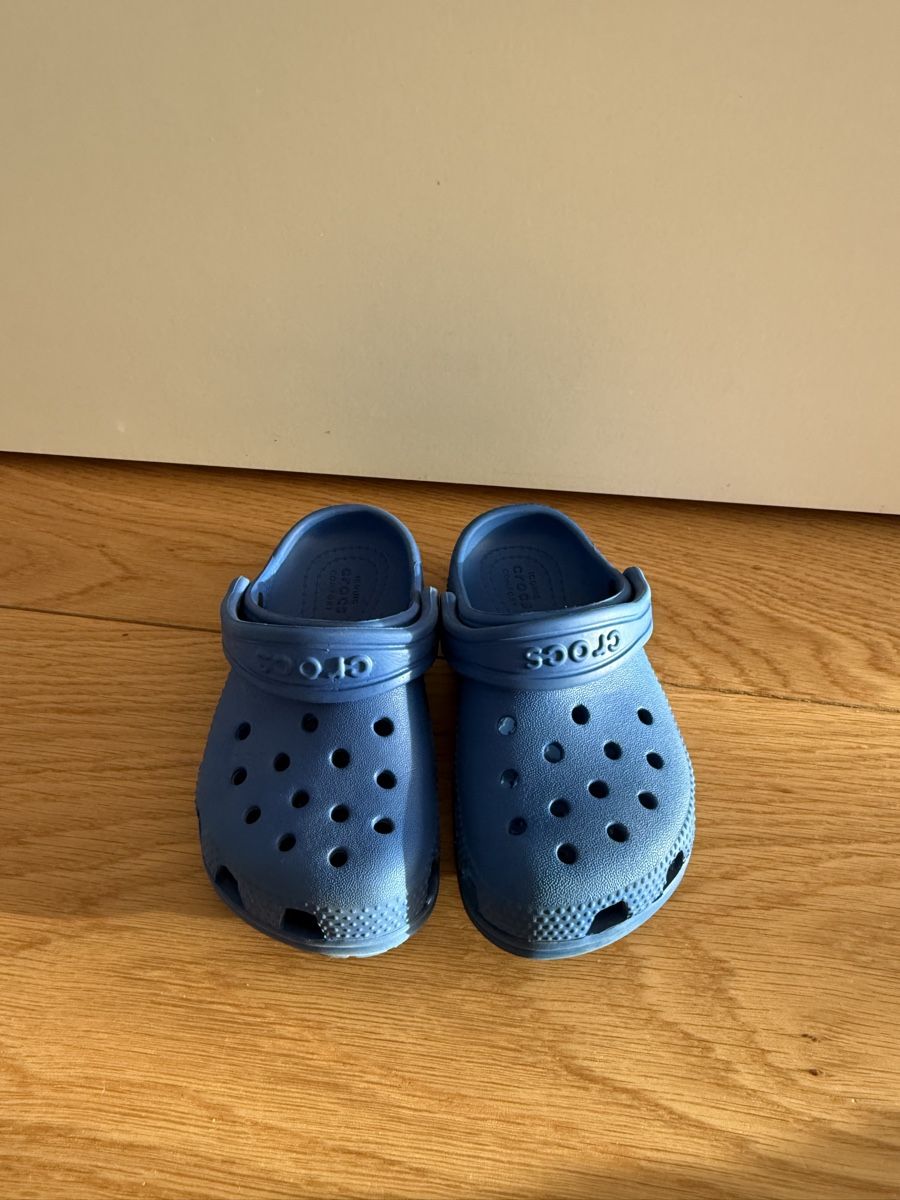 Scarpe per ragazzi: Crocs gr. 24/25 – Usato da Wittenbach venduto da Maria_sma