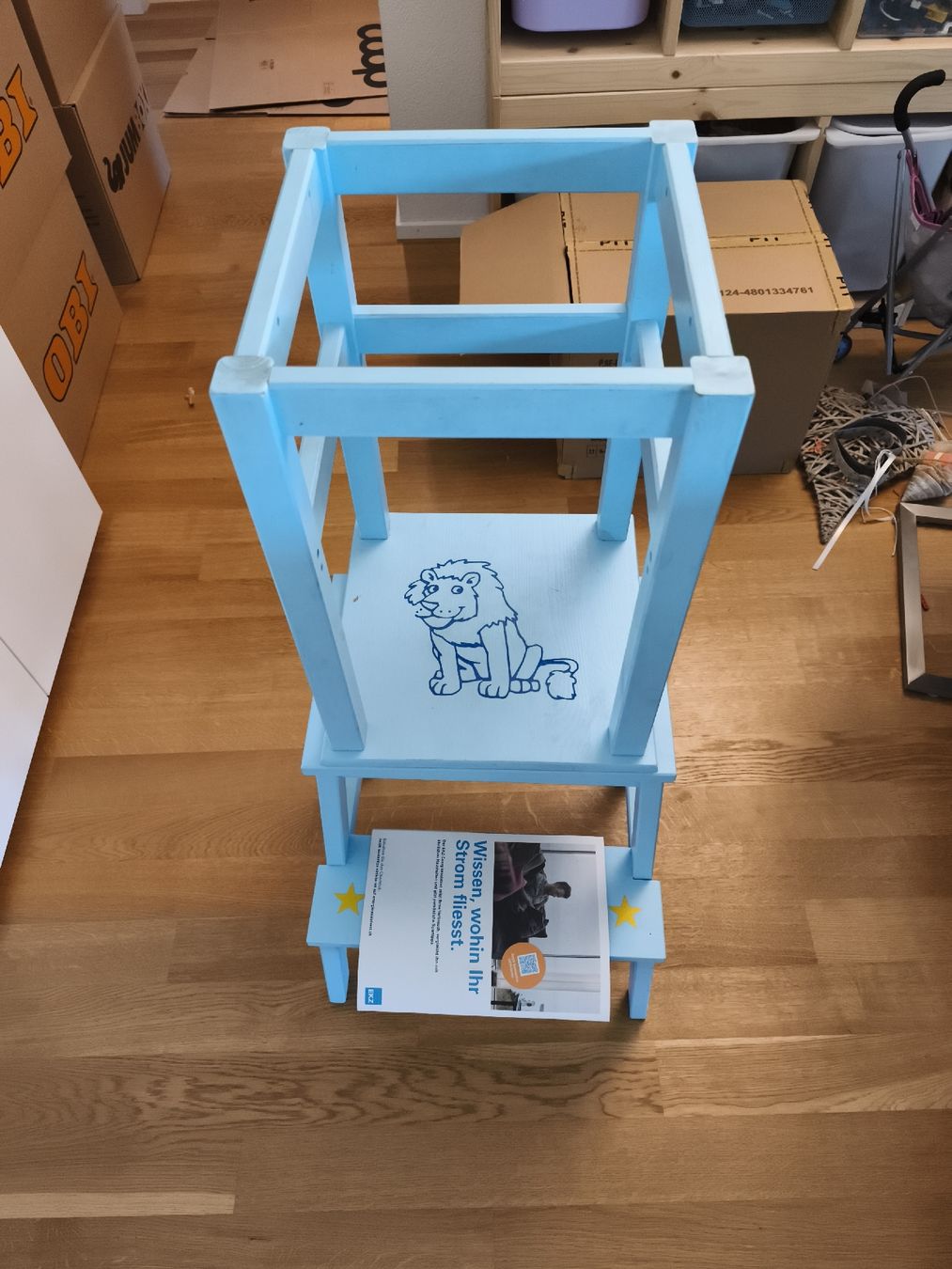 Ikea Seggioloni: Kinder Lernturm, Holz, blau angemalt – Usato da Illnau venduto da snejinka