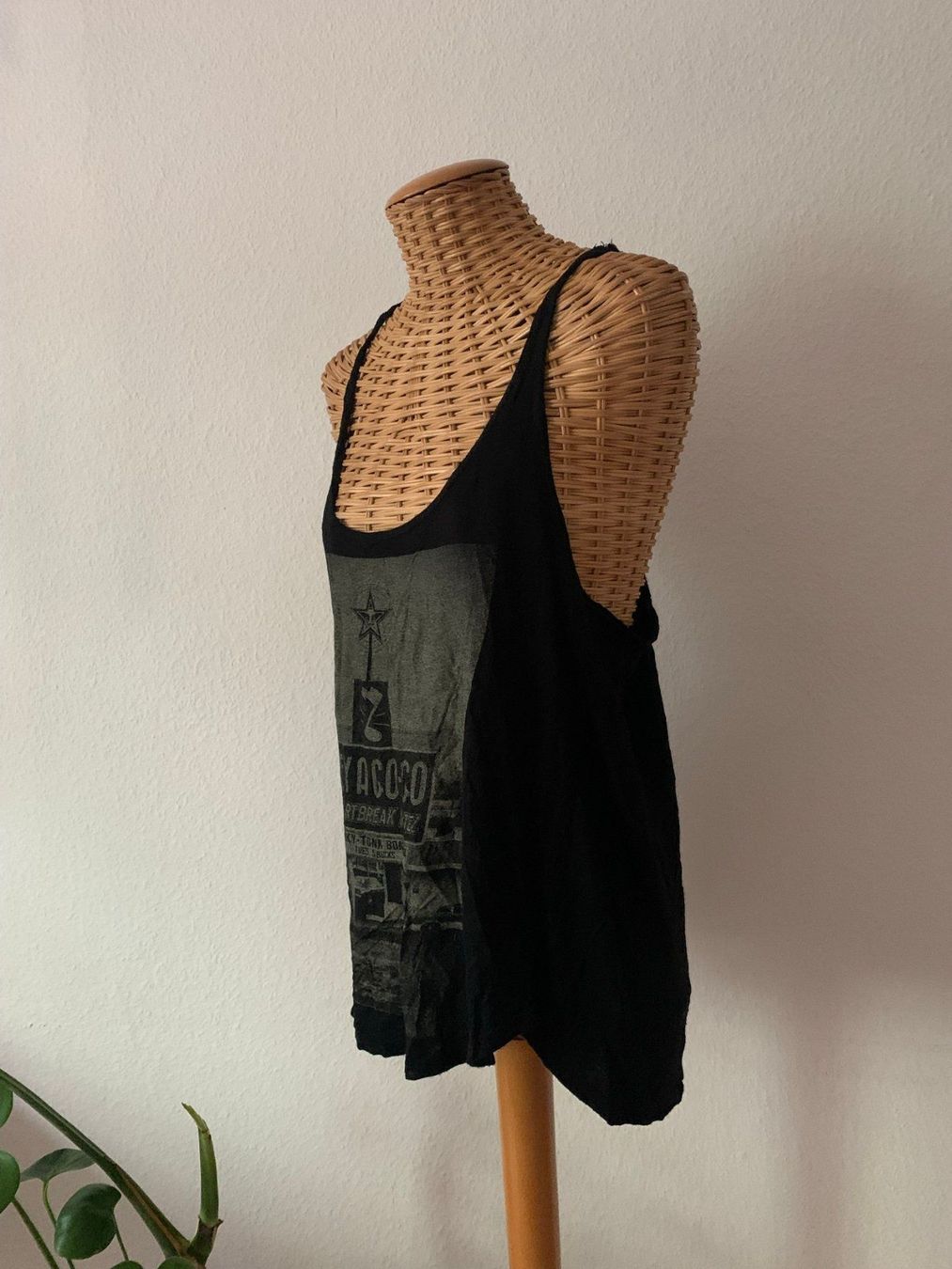 Obey Tops: OBEY - Tank Top schwarz M – D'occasion à Zürich par Diazaio 1