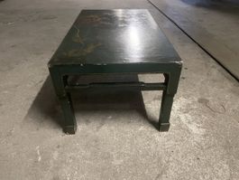 Table basse style asiatique décor floral vert et or