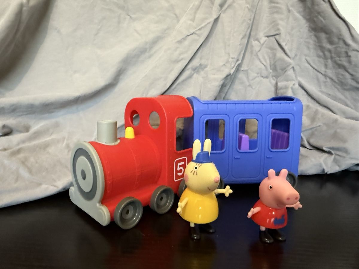 Giocattoli: Peppa Pig Train Set with Figures - Great Condition! – Usato da Adliswil venduto da cla_9qpg 1