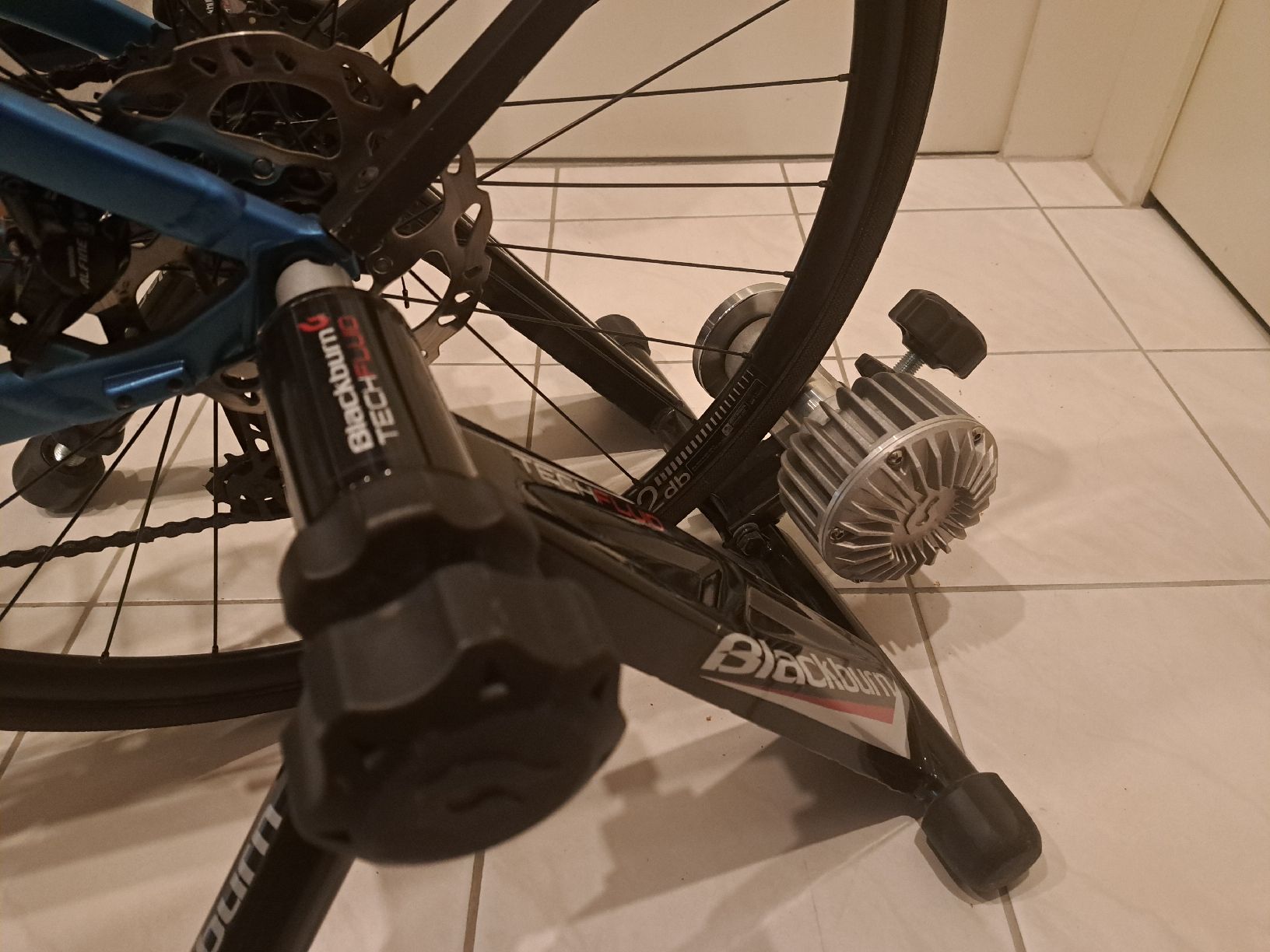 Hometrainer: Hometrainer / Rollentrainer – Gebraucht aus Schliern b. Köniz von ste_gbq9 4