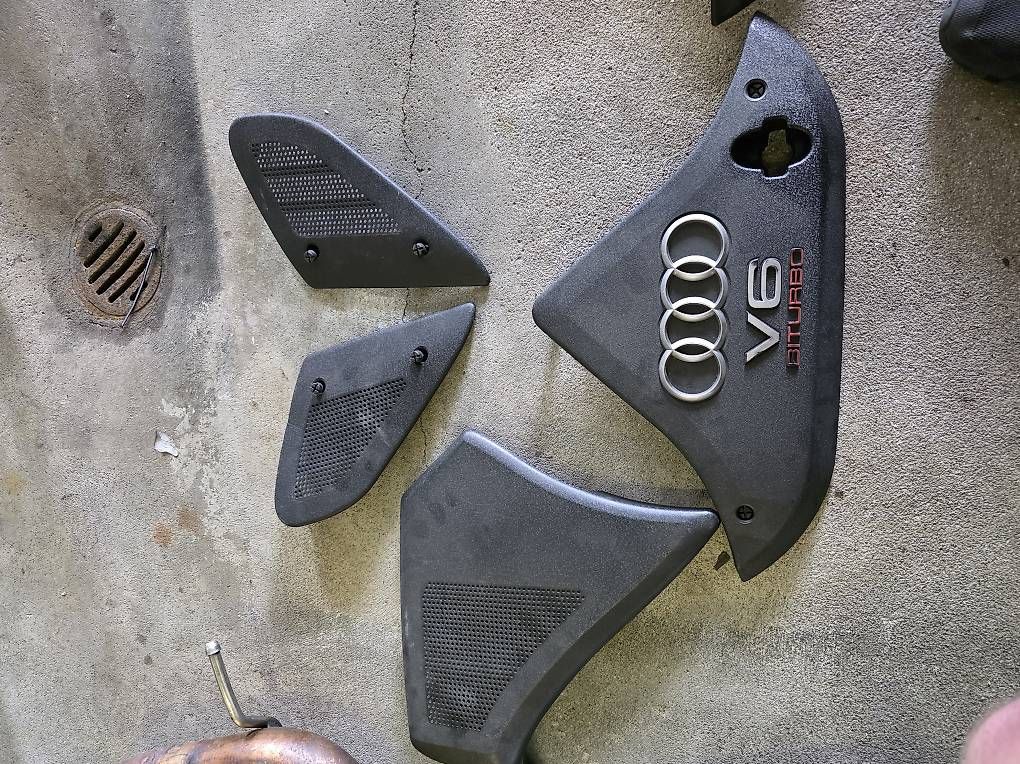 Toutes les pièces auto: Audi S4 B5 Motor Abdeckungen – D'occasion à Zug par Edvard10