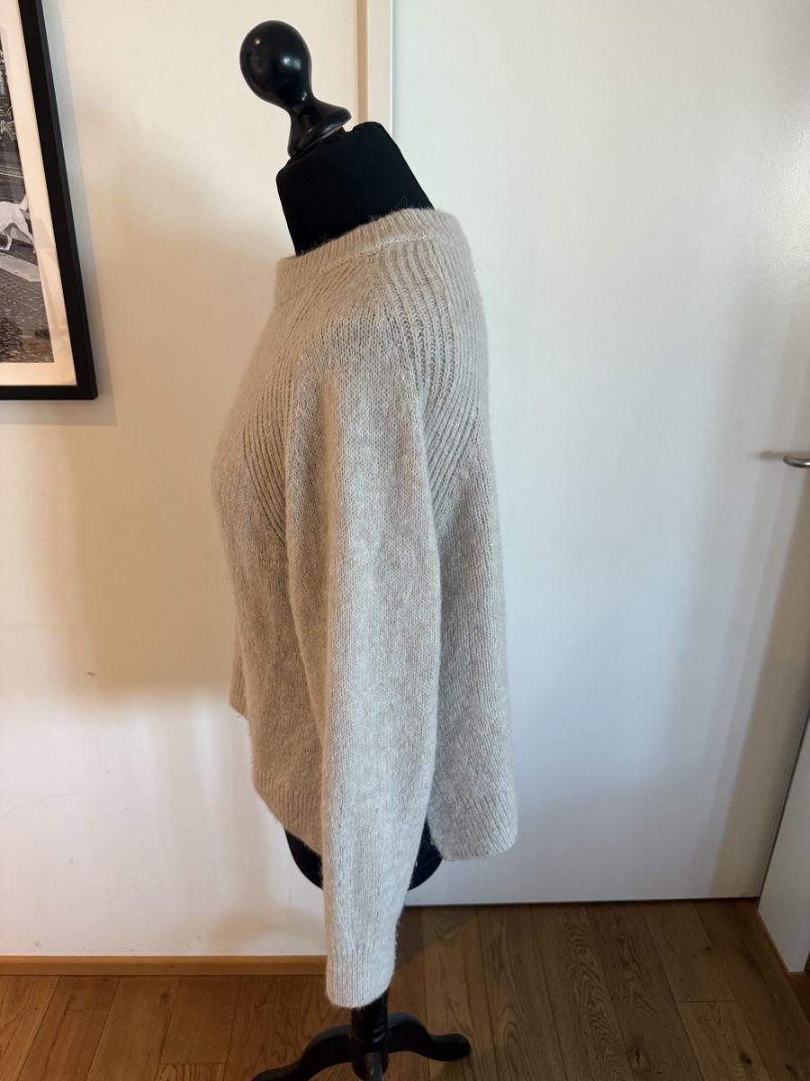 Closed Pullover & Sweatshirts: Closed Pullover greige Gr.M – Gebraucht aus Wallisellen von Aboutfashion 2