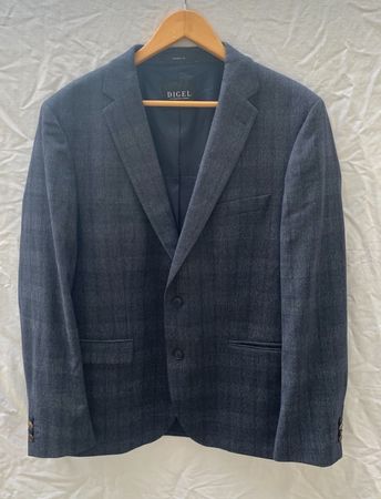 Superbe veston DIGEL bleu foncé 60%laine 10%soie c/neuf t.54