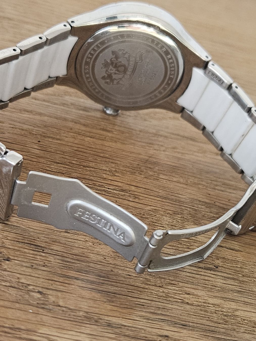 Festina Montres: Festina Damenuhr 38mm – D'occasion à Flamatt par pie_f9zm 7