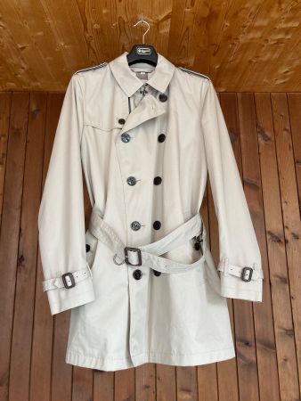 der englische Klassiker, Trenchcoat von BURBERRY BRIT
