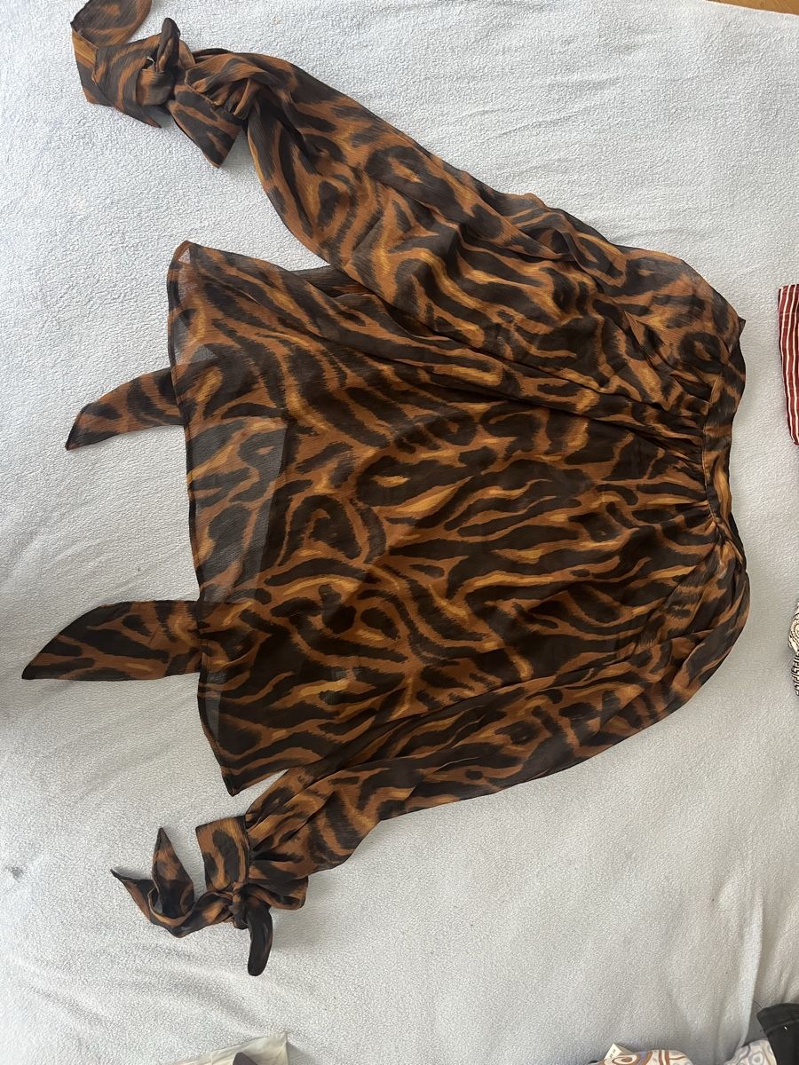 Kleiderpakete: 4 H&M Bluse, Gr. XS, verschiedene Muster, – Neu (gemäss Beschreibung) aus Olten von sae_82z2 7