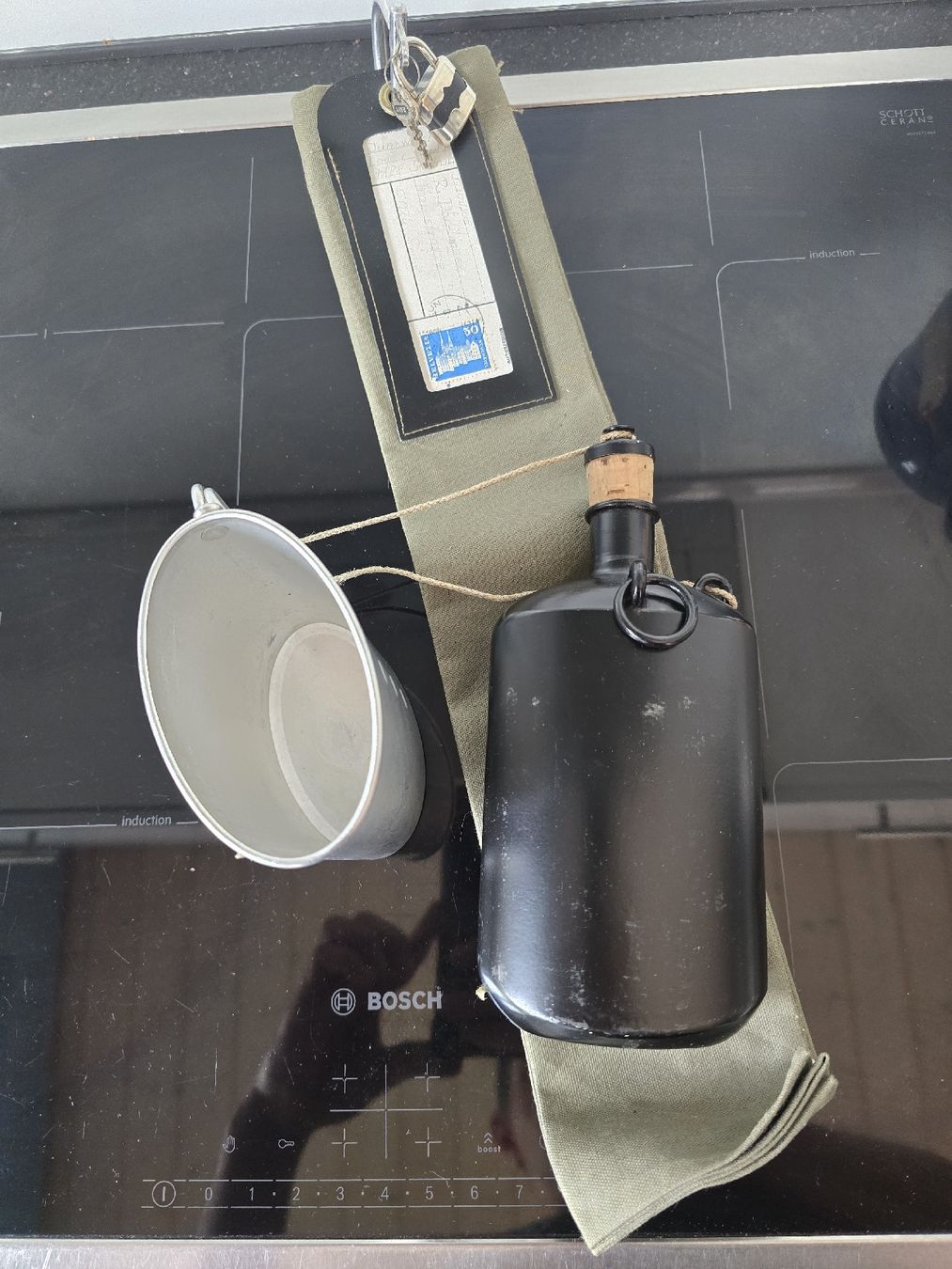 Attrezzatura & Pezzi di ricambio: Original Schweizer Armee Feldflasche mit Überzug – Usato da Kestenholz venduto da _Nostalgia_ 3