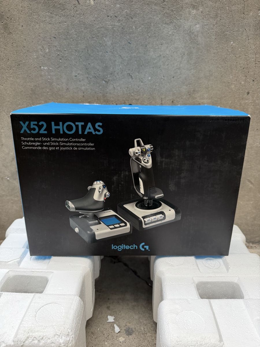 Logitech Controller: Logitech X52 HOTAS Flight Simulator Joystick Set – Usato da Basel venduto da two_n27b