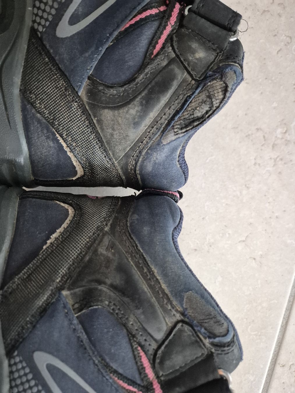 Hi-Tec Scarpe per ragazze: Hi-Tec Wanderschuhe, Gr. 34, wasserfest – Usato da Adliswil venduto da Stardust11 6