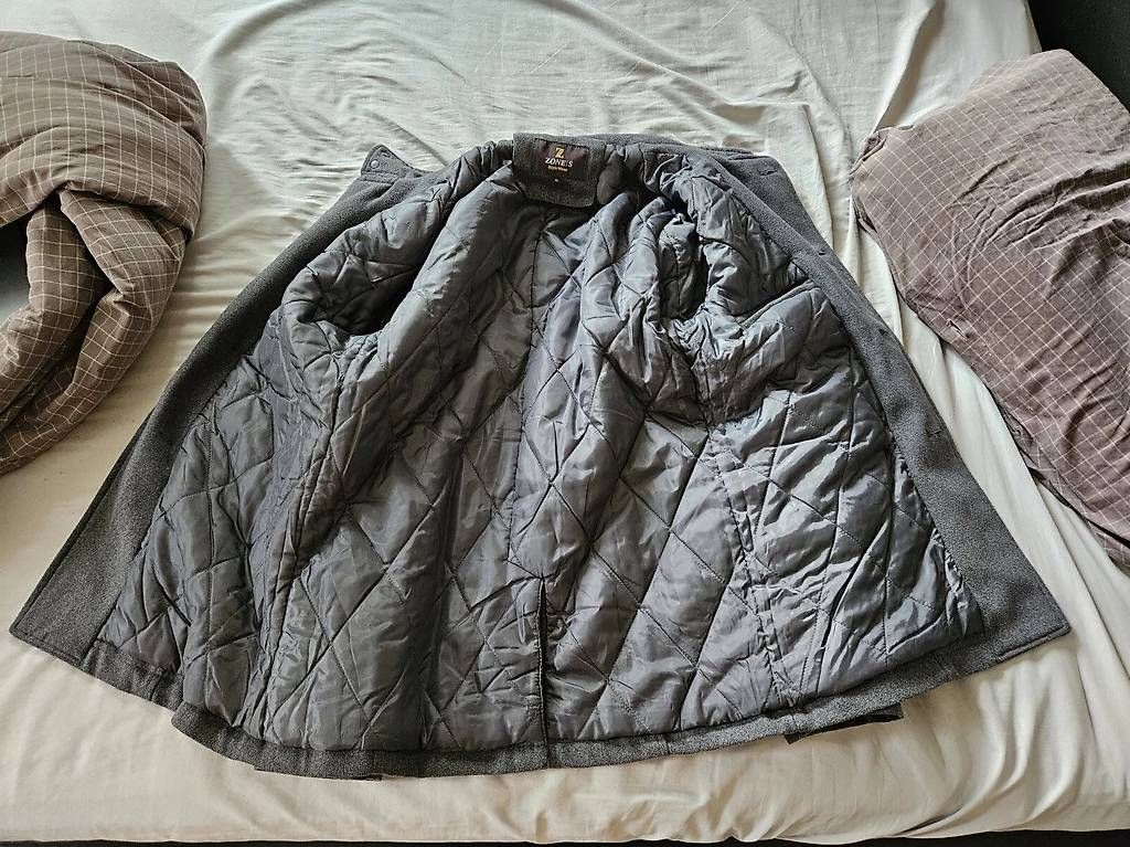 Cappotti: Zones Mantel Winterjacke grau XL Extra Large – Usato da Zürich venduto da tobigs 2