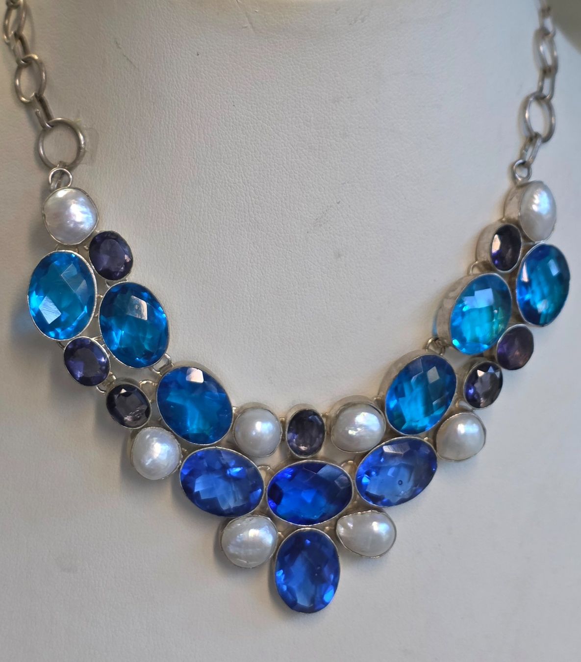 Catenine: Collier mit blauen Steinen und Perlen, Silber – Nuovo (secondo la descrizione) da Zürich venduto da Bieter04