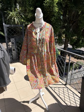 Kleid Neu (L/XL)