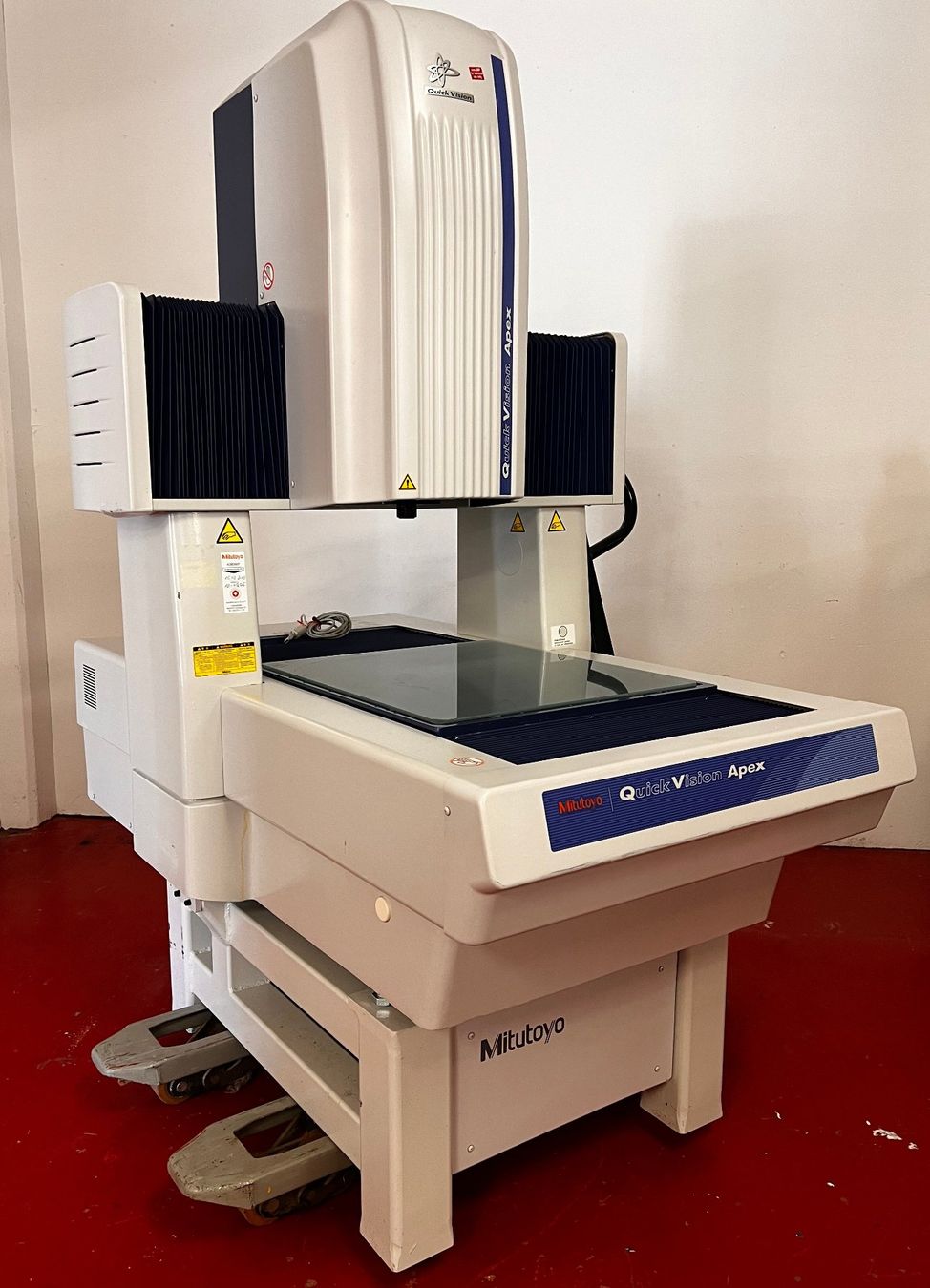 Mitutoyo Misurare: Mitutoyo Quick Vision Apex - CNC Vision Measuring System – Usato da Niederdorf venduto da LeptonAG_Labor