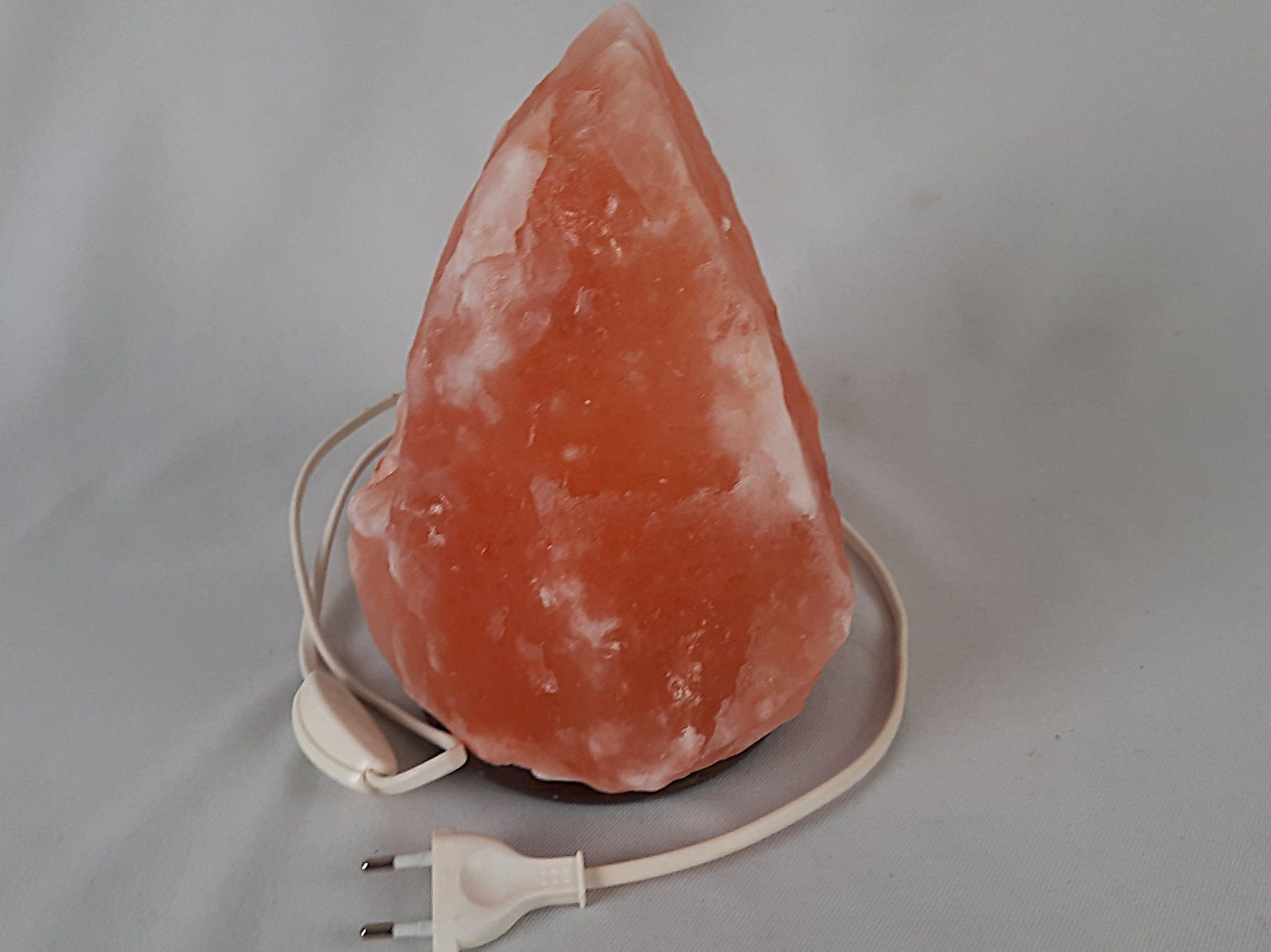Lampade: Salzstein Lampe – Difettoso da Beinwil am See venduto da Restwert_Beinwil 2