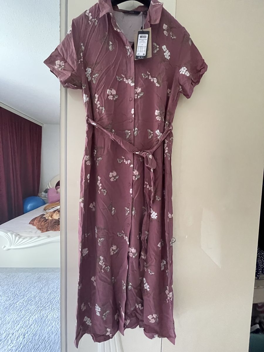 Kleider: Neues wunderschönes Kleid  (Vero Moda) – Neu und originalverpackt aus Benglen von Shamily 1