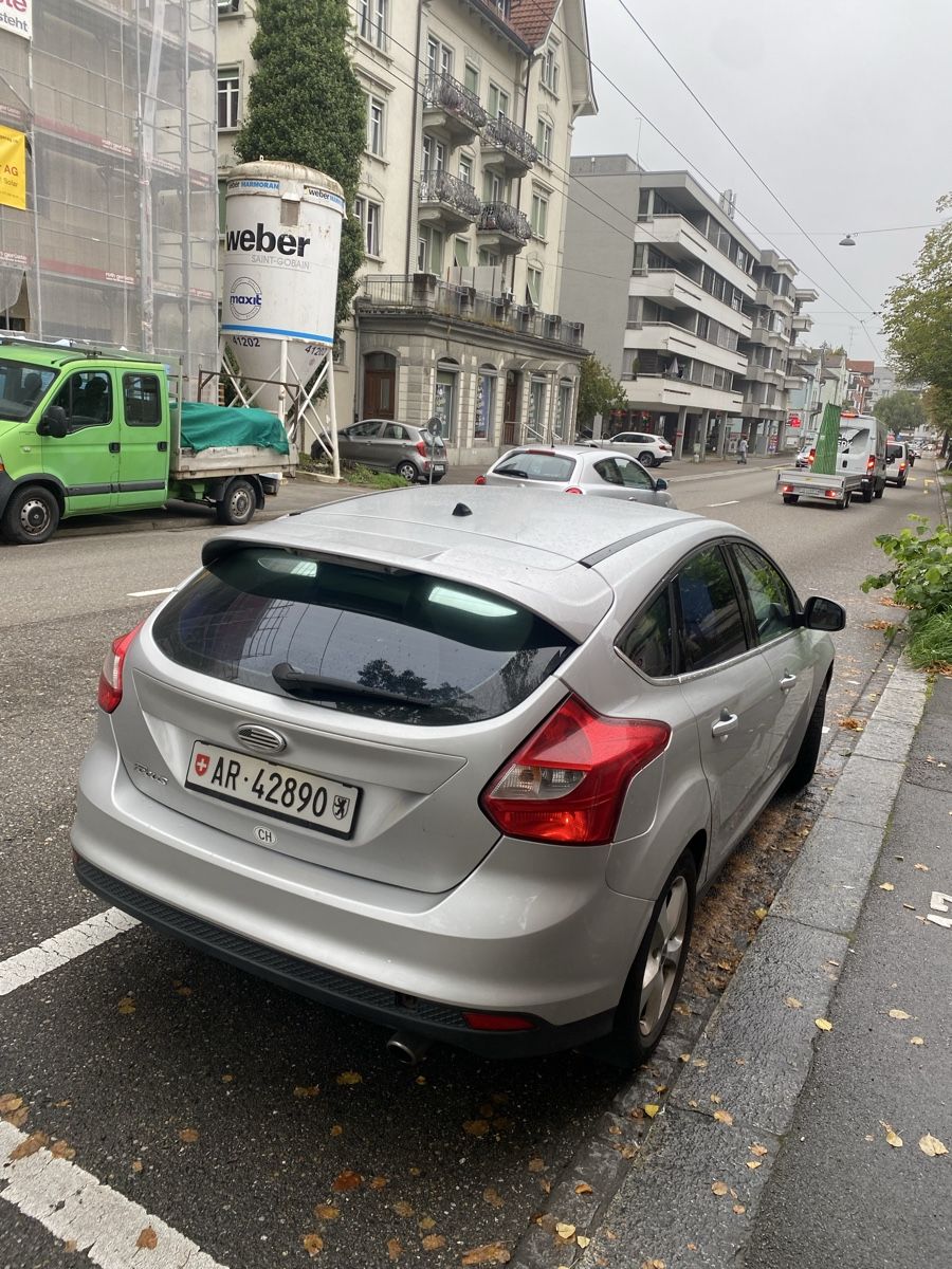 Ford Automobili: Ford focus 2011 1.6 SCTi – Usato da Abtwil SG venduto da dam_vc8j 2