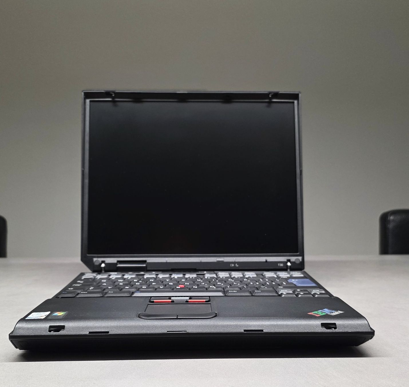 IBM Portables: IBM ThinkPad T30 – D'occasion à Lausen par -Vendetta- 4