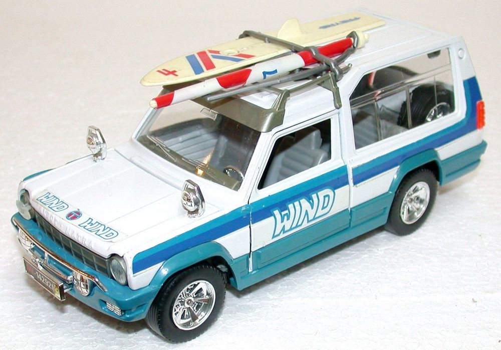 Matchbox TP-110 Talbot Matra Rancho & Gonflable en remorque voiture  miniature - Juguetes Reciclados