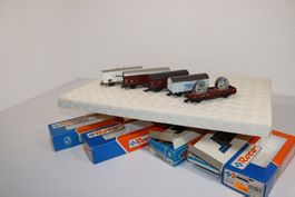 5 Roco Güterwagen ( 696 )