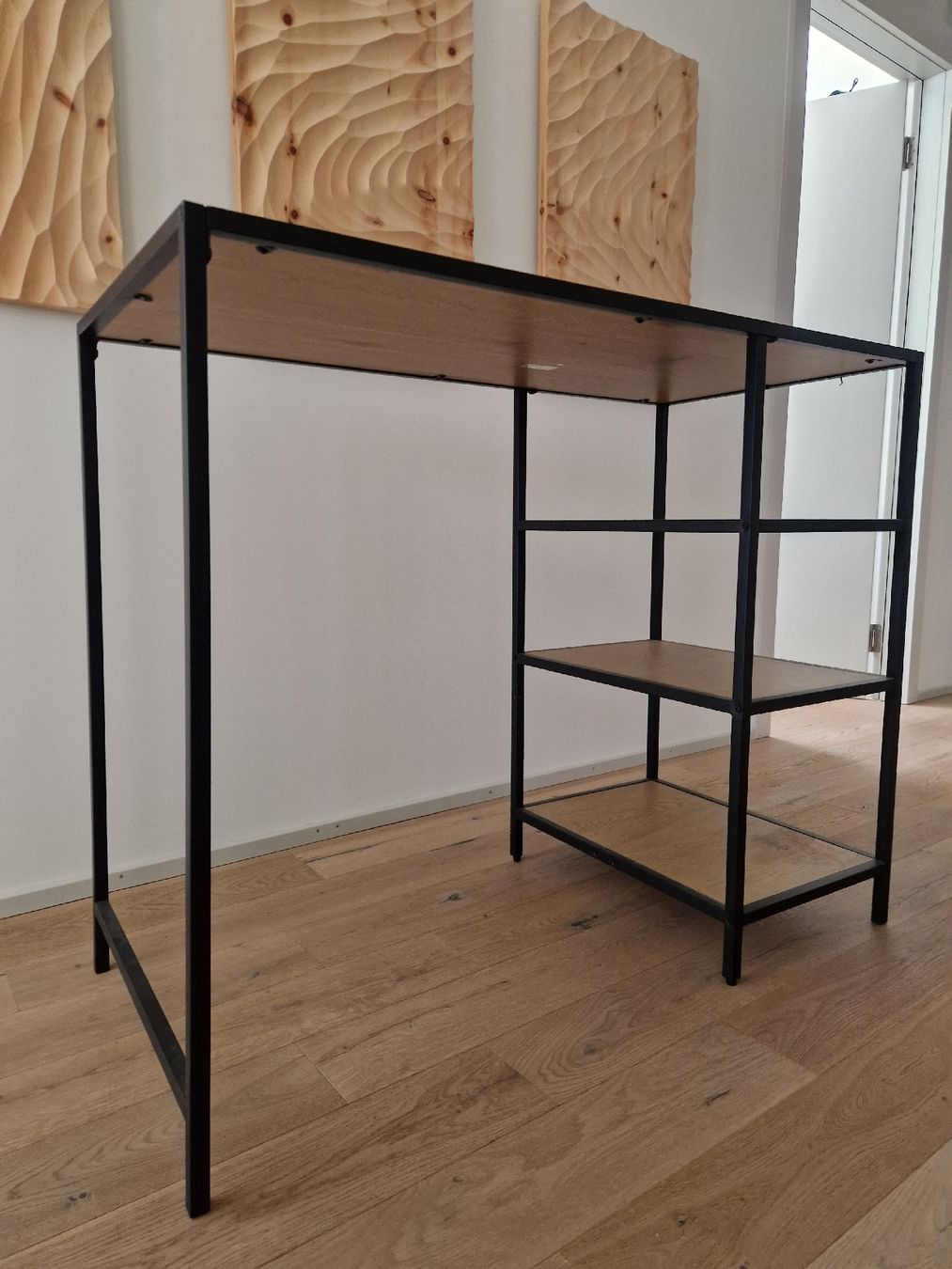 Jysk Tavoli: Bartisch / Stehtisch mit Regalen - Holz und Metallgestell – Usato da Frauenfeld venduto da EllenRiesterer 2