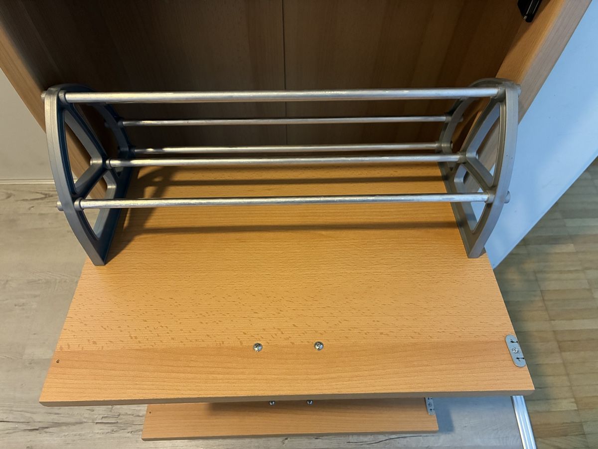 Armadi: Meuble à chaussures en bois trois compartiments – Usato da Zürich venduto da rox_l9cg 3