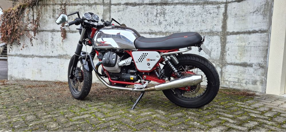 Moto Guzzi V7 Gebrauchtnull