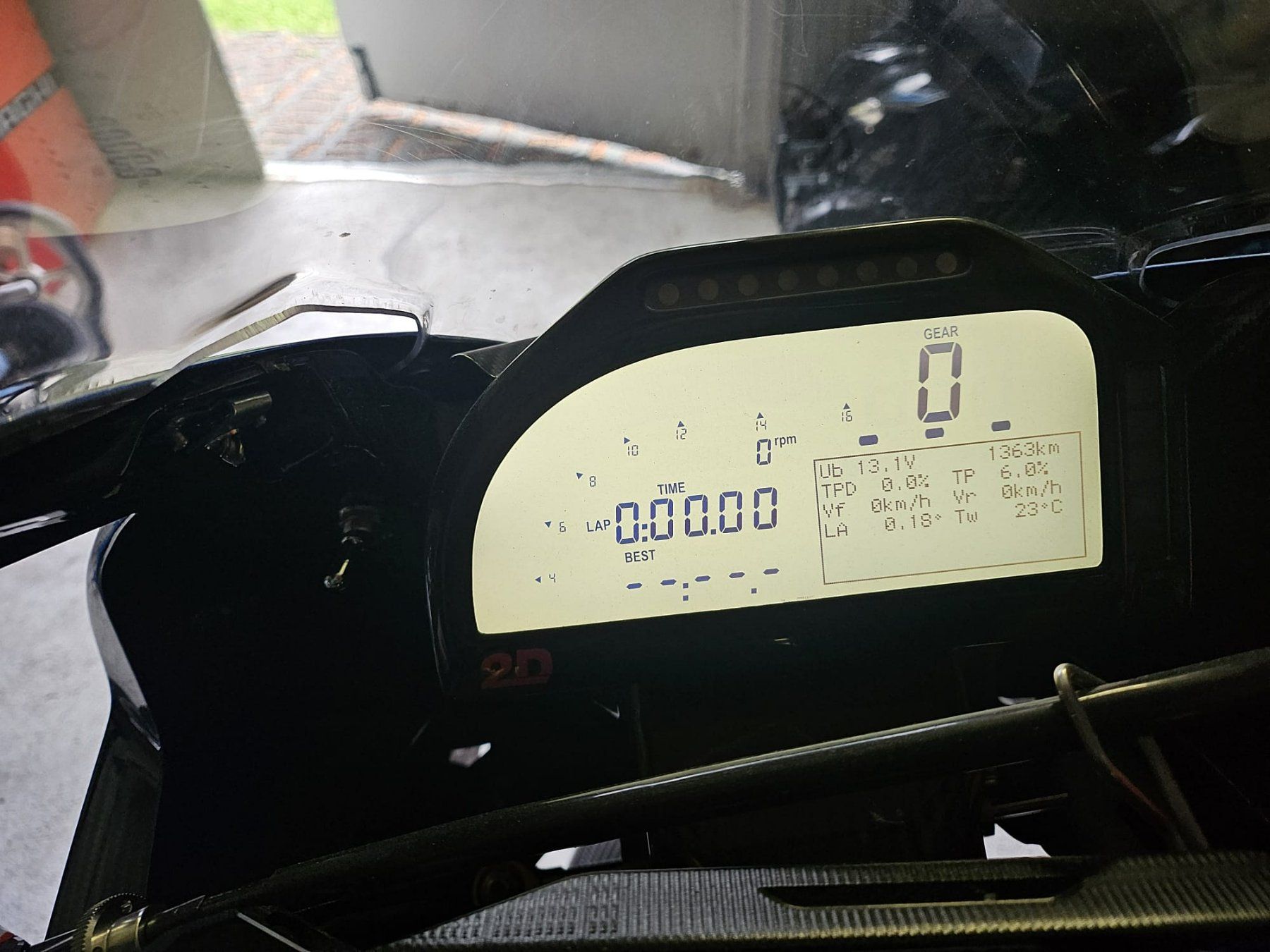 BMW Strada: Bmw HP4 Race - Full Carbon – Usato da Castel San Pietro venduto da gia_h2wq 9