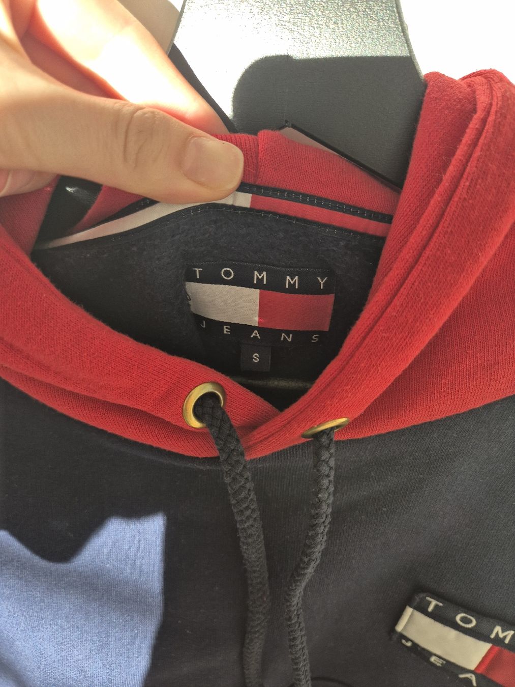 Tommy Hilfiger Pullover & Sweatshirts: Tommy Jeans Pulli – Gebraucht aus Schlieren von nat_76vd 3