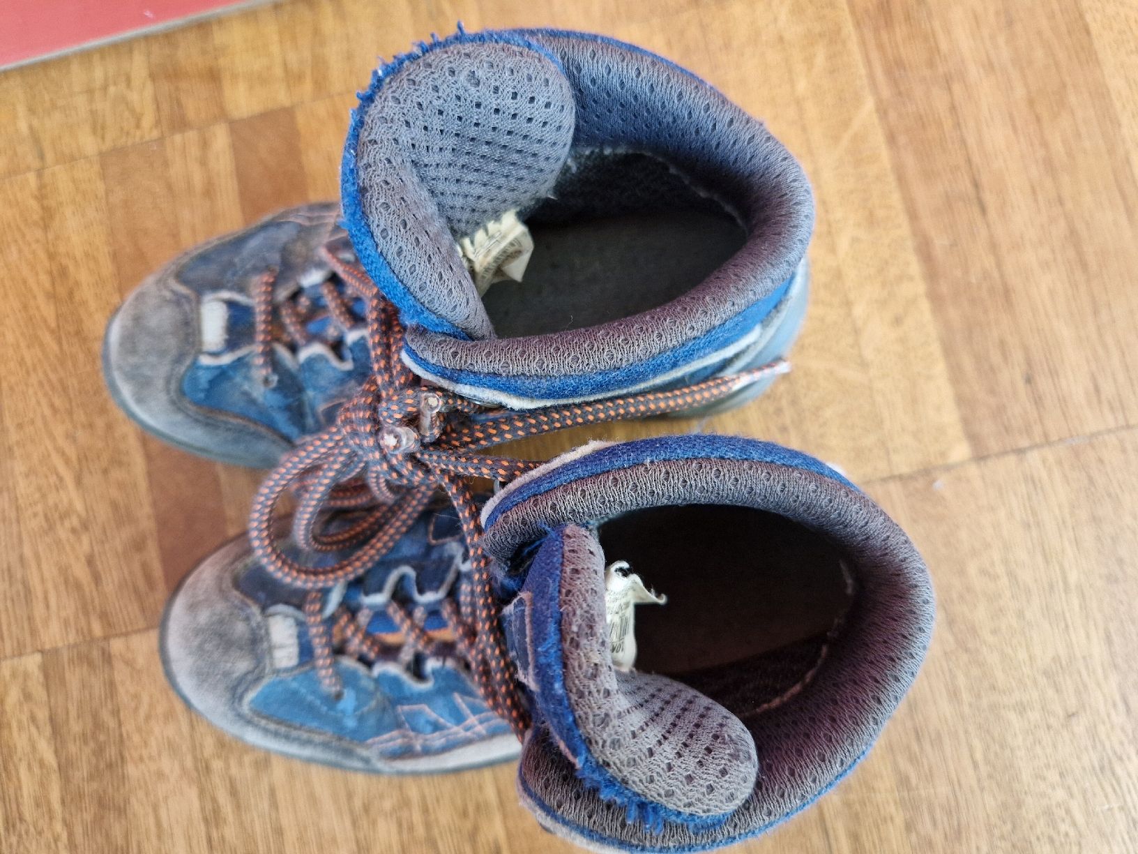 Lowa Scarpe per ragazzi: Lowa Wanderschuhe Gr 28 – Usato da Zug venduto da snussbaumer 2
