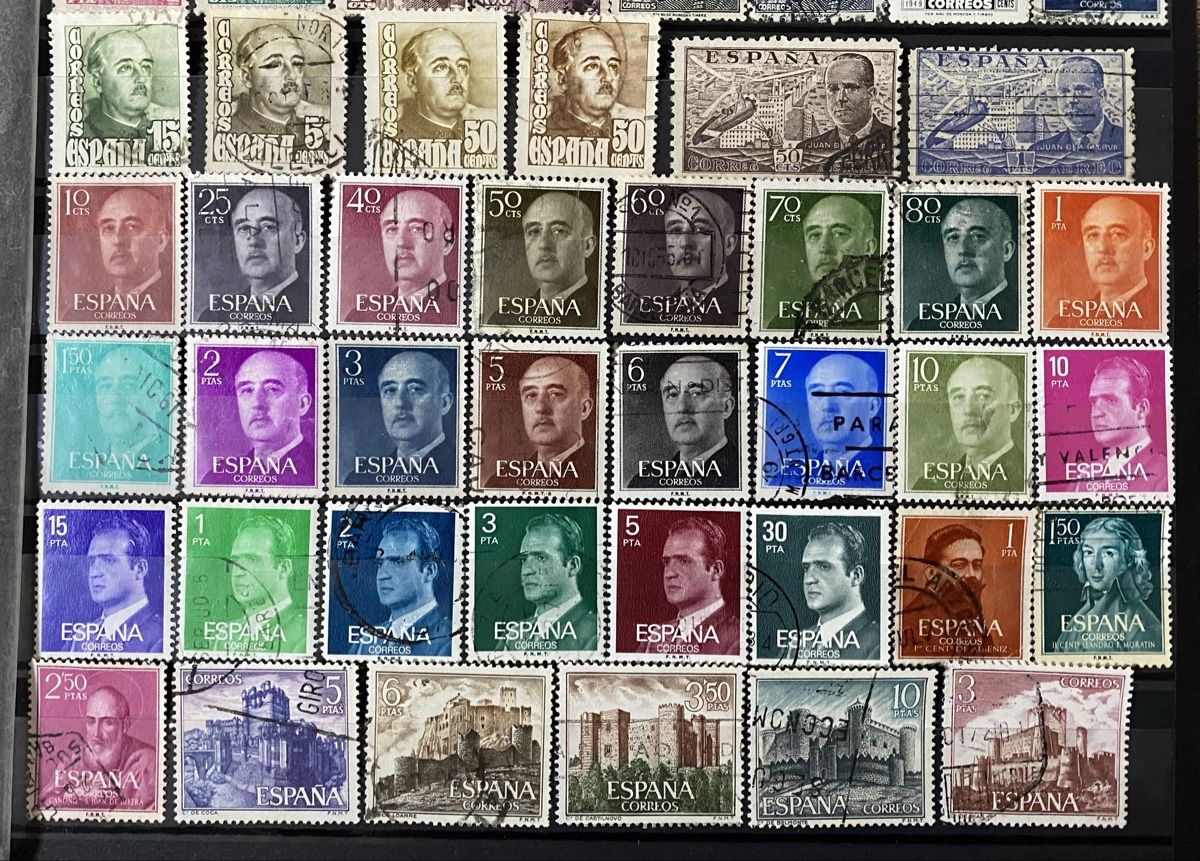 Tutti i francobolli: 68 timbres - Espagne – Usato da Petit-Lancy venduto da Solcarm 2