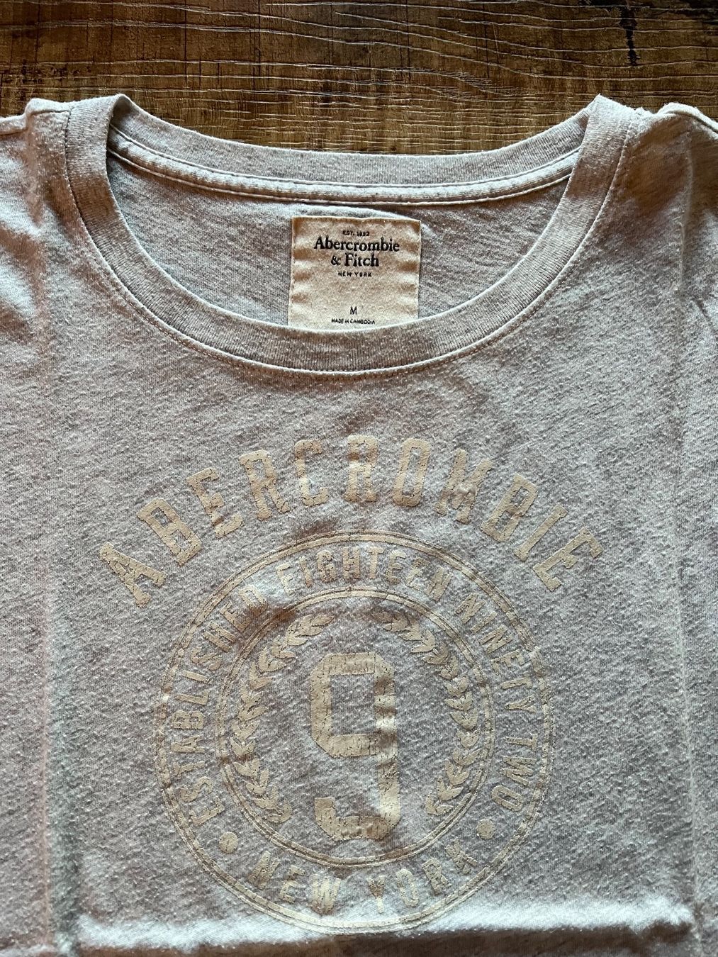 Abercrombie T-shirt: ABERCROMBIE&FITCH T.shirt – Usato da Genève venduto da Pingus2006 1