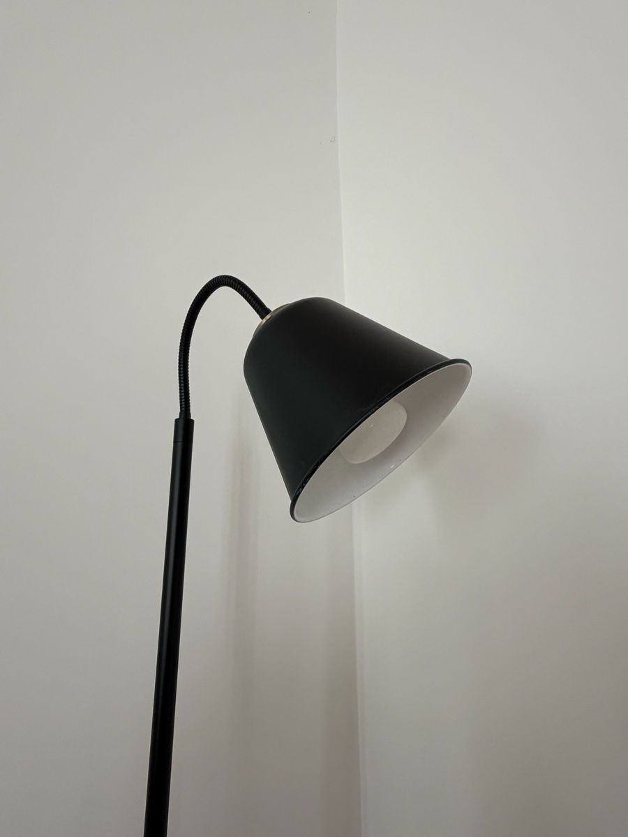 Lampes: Schwarze Stehlampe – D'occasion à Bern par zita.s 2