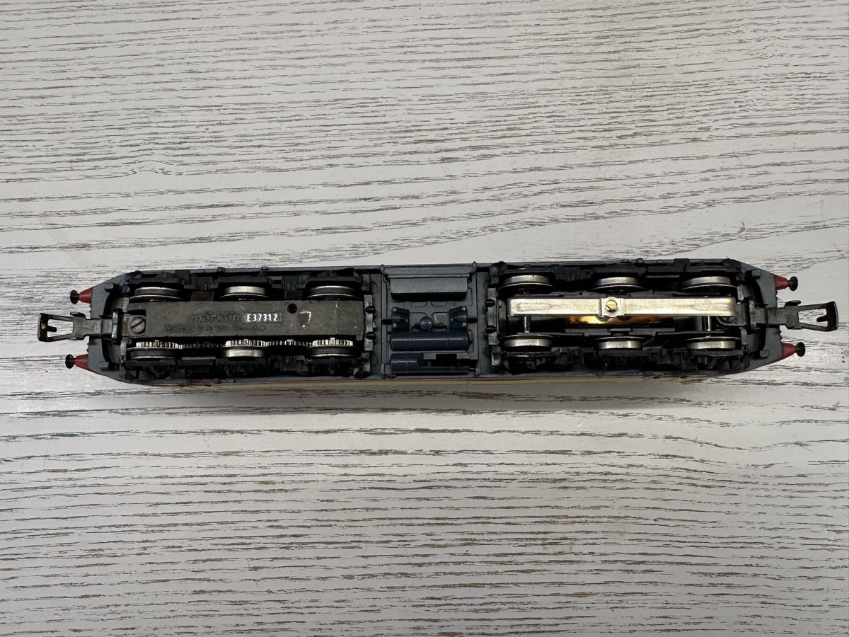 Märklin Modellini di ferrovie: Märklin 3357 DB BR 103 digital – Usato da Lupsingen venduto da New-Haven 5