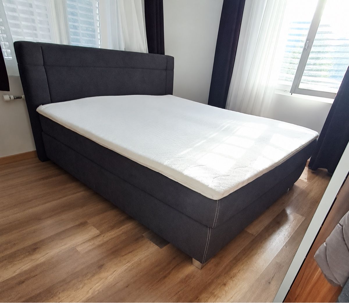 Boxspringbett anthrazit grau 200 x 180 cm inklusive Topper (D'occasion ...