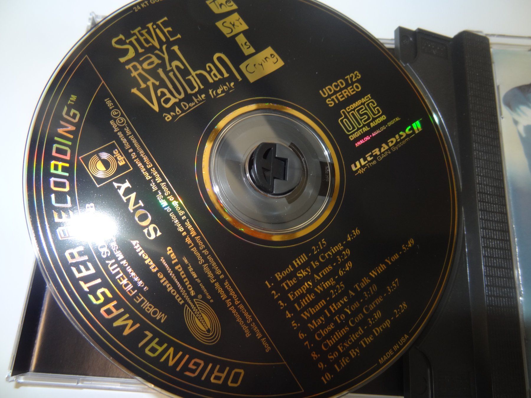 CD: Stevie Ray Vaughan  - The Sky Is Crying Mfsl Cd – Usato da luzern venduto da musicandart 3