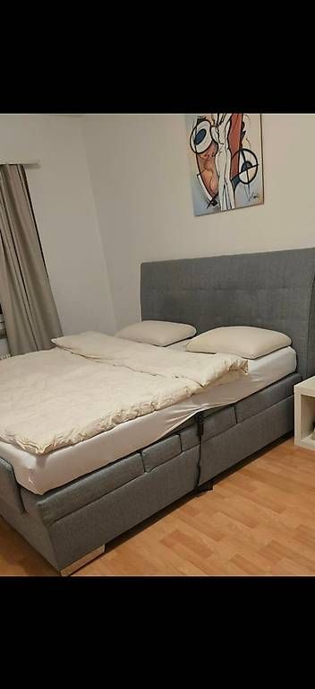 Betten: Boxspringbett  elektrisch  180 x 200cm – Gebraucht aus Riehen von Pupujussi