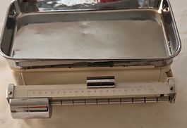 Vintage Küchenwaage – Ideal für Retro-Küche im Herbst!