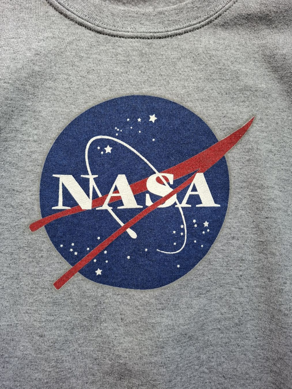 Maglioni & Felpe: Pullover Grau Grösse L NASA ein Original aus USA – Usato da Hunzenschwil venduto da Hardrock6 1